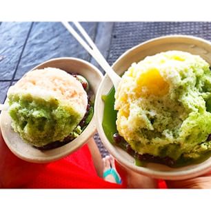Instagram photo by jann_bam - Reward after hiking! Lilikoi and "kale spin" shave ice with green tea ice cream and azuki beans. #noms #foodporn #instafood #foodstagram #eeeeeats #hawaiieats #hawaii #hilife